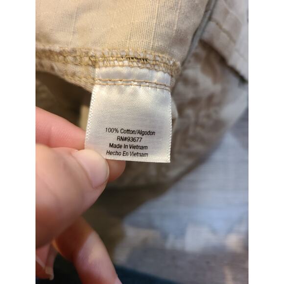 St. Johns bay size 10 womens khaki cargo style shorts - Picture 5 of 9